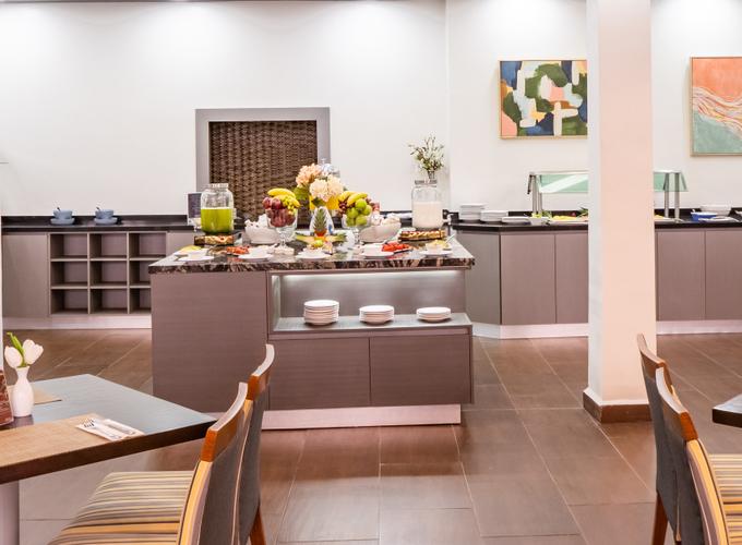 Urbano Restaurant  Krystal Urban® Monterrey San Jeronimo Urbano Restaurant  Krystal Urban® Monterrey San Jeronimo