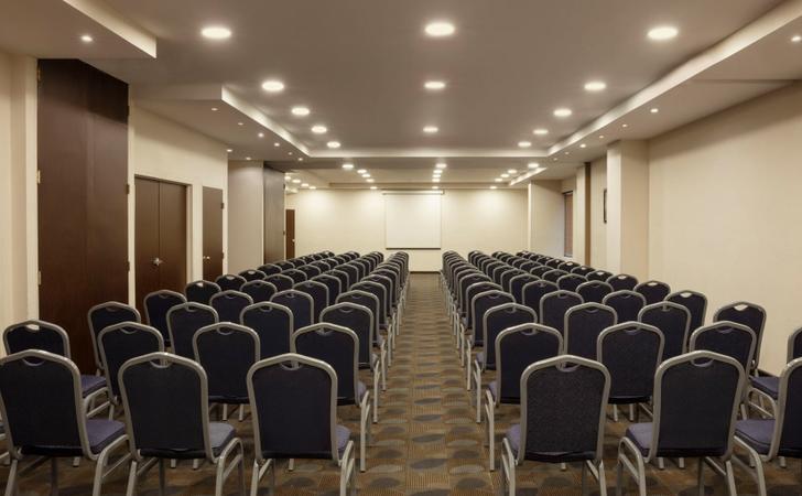 Regionmontano Krystal Urban® Monterrey San Jeronimo Regionmontano Krystal Urban® Monterrey San Jeronimo